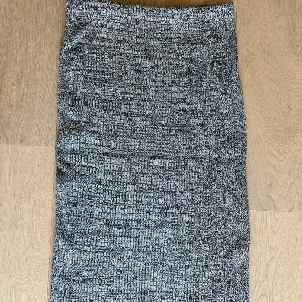 Theory Gray Knit Midi Skirt Size M Stretch Viscose Workwear